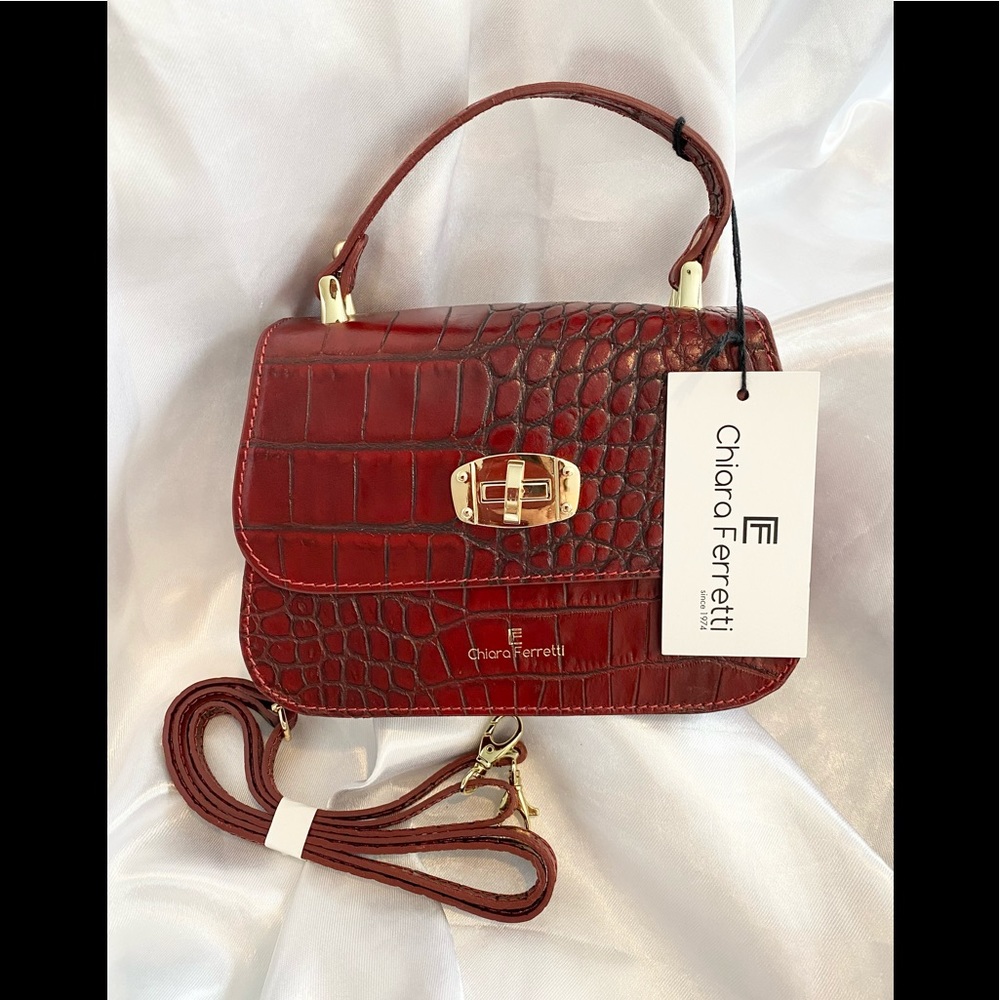 CHIARA FERRETTI "ALLIGATOR" style with EMBOSSED FINE LEATHER SATCHEL HANDBAG.